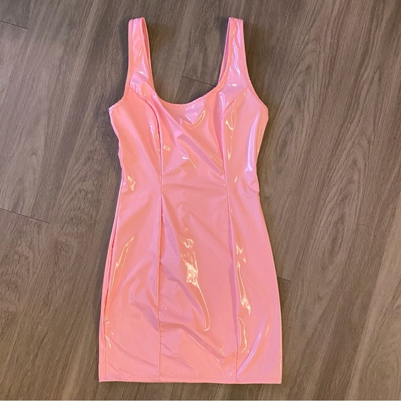 Light Pink Latex Dress - Picture 2 of 7